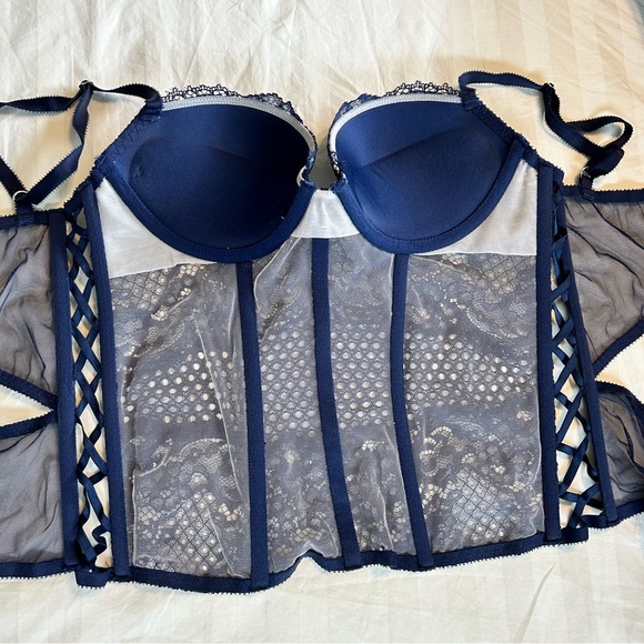 Victoria’s Secret 34C Corset Bra - Picture 3 of 6
